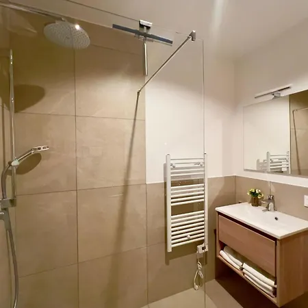 Grebenzen Starnberg 60a *